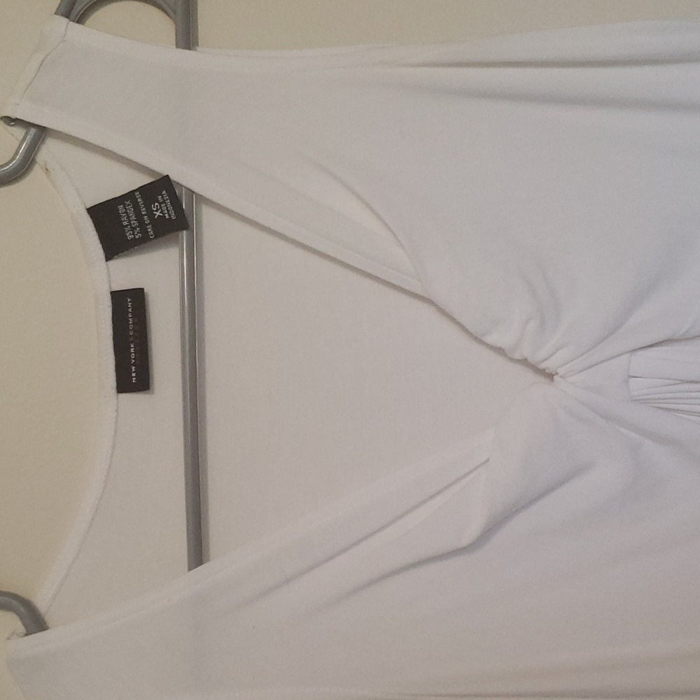 New York and Company Stretch white Sleeveless V neck dressy tank top - Picture 5 of 5